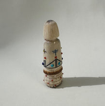 Load image into Gallery viewer, Shilowa:kwa Dowa E'lashdoki (Red Corn Maiden)